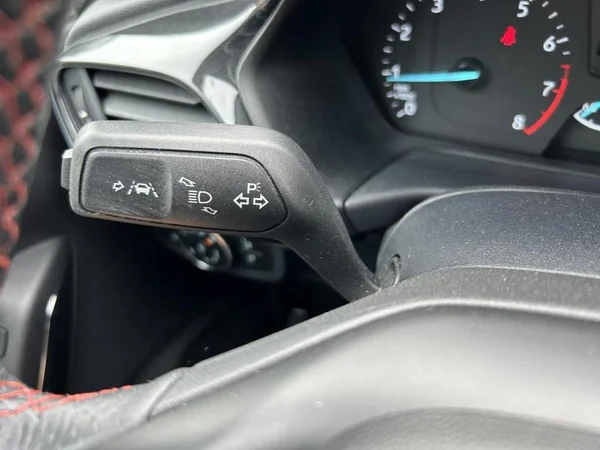 FORD Fiesta (2021) — foto 17 van 28