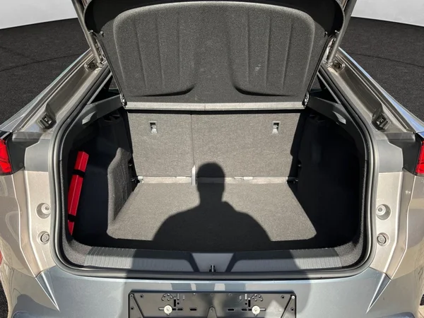 CUPRA Tavascan (2025) — foto 20 van 22