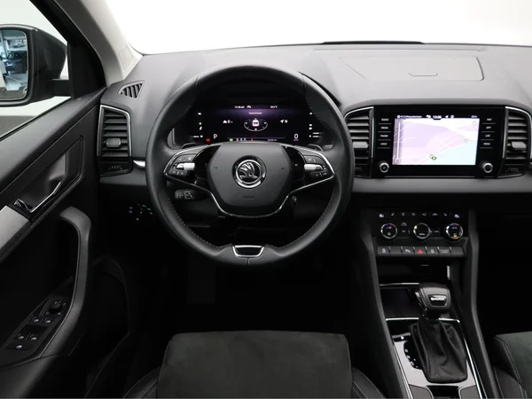 SKODA Karoq (2022) — foto 5 van 21