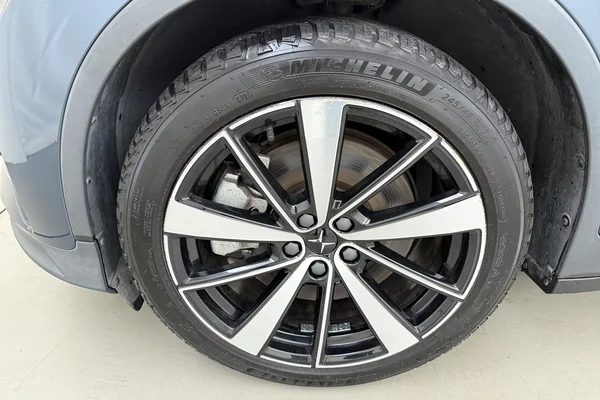POLESTAR Polestar 2 (2023) — foto 14 van 25