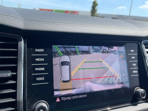 SKODA Kodiaq (2022) — foto 17 van 24
