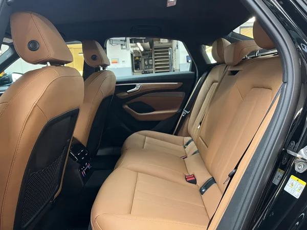 AUDI A6 e-hybrid (PHEV) (2025) — foto 9 van 13