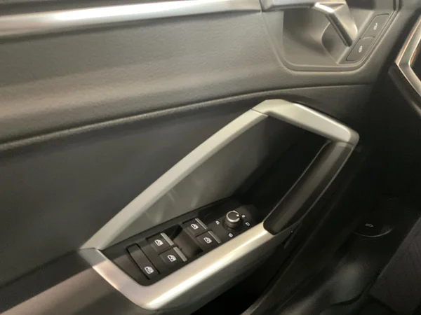 AUDI Q3 (2025) — foto 6 van 20