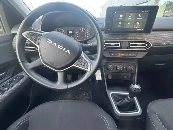 Dacia Sandero (2024) — foto 6 van 22