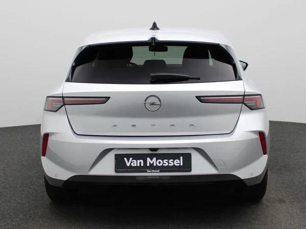 Opel Astra (2023) — foto 33 van 37