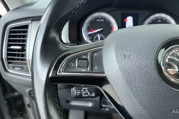 Skoda Kodiaq (2018) — foto 6 van 20
