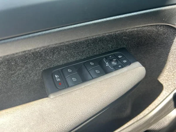 VOLVO XC40 (2024) — foto 21 van 31