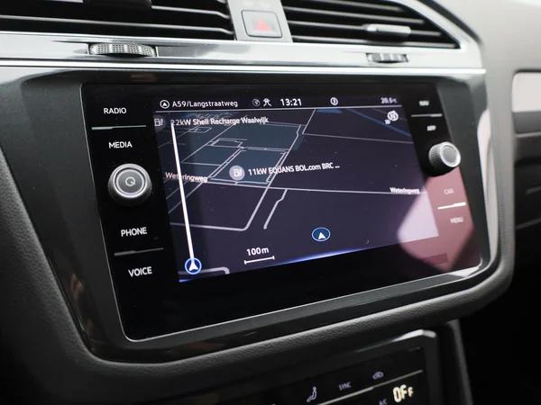 Volkswagen Tiguan (2023) — foto 20 van 43