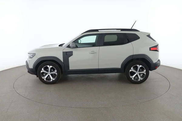 Dacia Duster (2025) — foto 9 van 16
