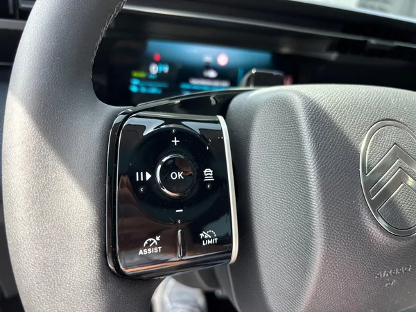 Citroën ë-C5 Aircross (2025) — foto 13 van 26