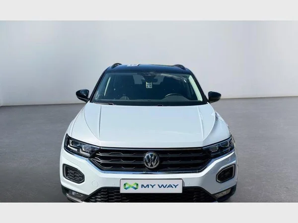 Volkswagen T-Roc (2019) — foto 12 van 28