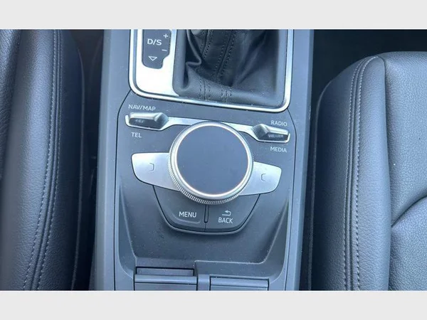 Audi Q2 (2019) — foto 13 van 29