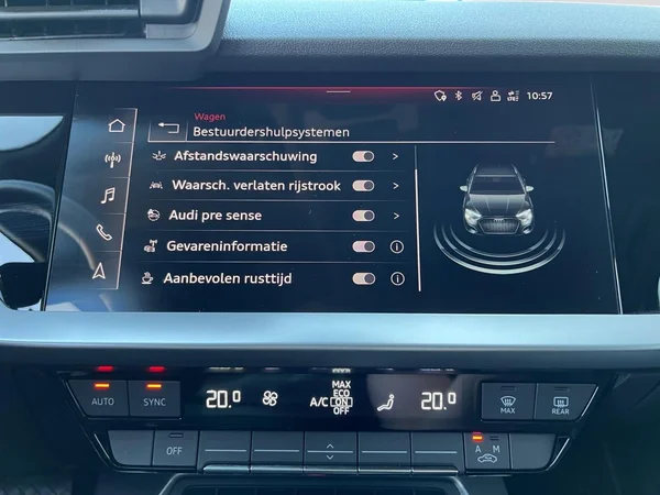 AUDI A3 Sportback (2024) — foto 6 van 21