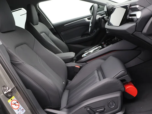 AUDI A6 Avant (2026) — foto 2 van 25