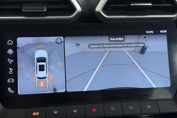 MG ZS Hybrid+ (HEV) (2025) — foto 11 van 28