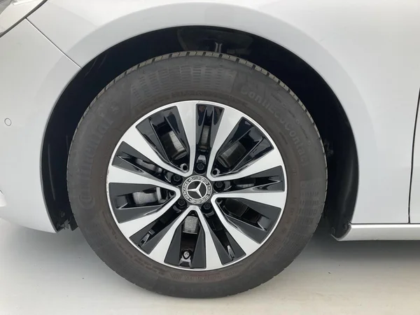 MERCEDES-BENZ B 180 (2022) — foto 27 van 36