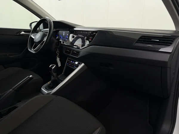 VOLKSWAGEN Polo (2021) — foto 3 van 27