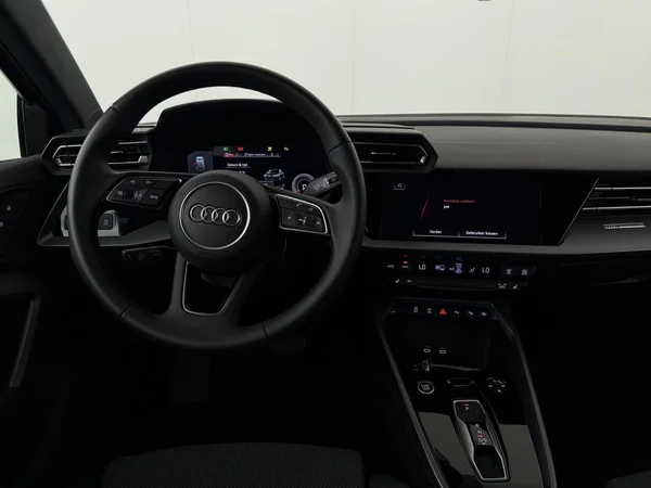 AUDI A3 Sportback (2025) — foto 14 van 18