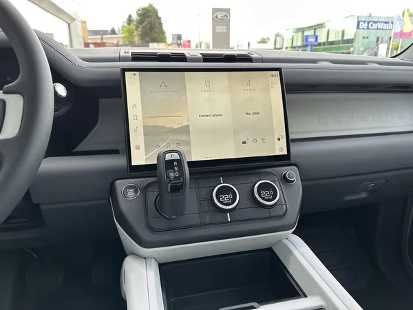 Land Rover Defender (2026) — foto 11 van 33