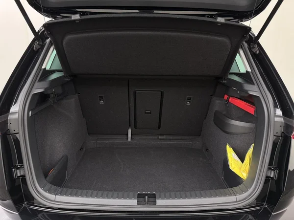 SKODA Karoq (2025) — foto 4 van 18