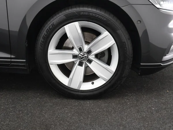 VOLKSWAGEN Passat SW Dsl (2021) — foto 5 van 30