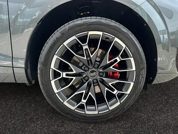 AUDI Q3 SUV e-hybrid (PHEV) (2025) — foto 10 van 26