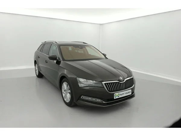 SKODA Superb Combi (2020) — foto 23 van 36