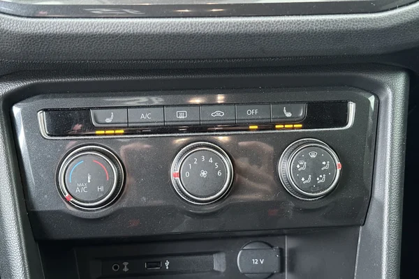 Volkswagen Tiguan (2018) — foto 6 van 22