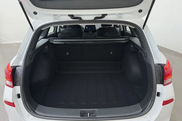 Hyundai i30 Wagon (2026) — foto 12 van 16