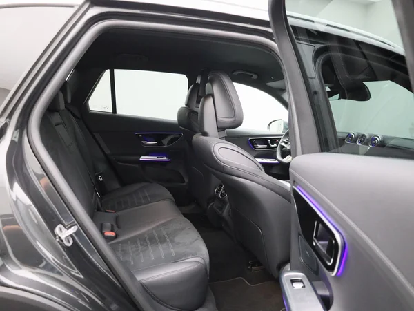 Mercedes-Benz GLC (2025) — foto 38 van 49