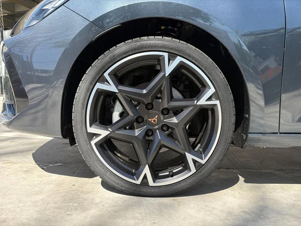 CUPRA Leon (2026) — foto 16 van 24