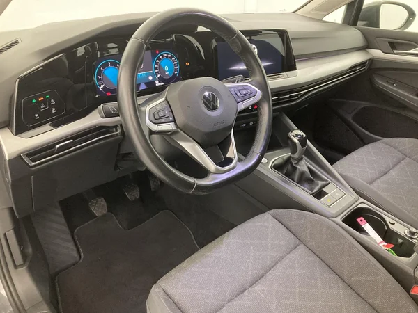 VOLKSWAGEN Golf Variant VIII (2021) — foto 36 van 36