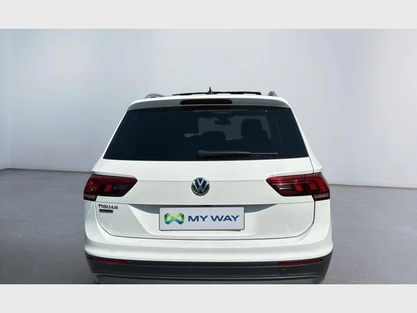 Volkswagen Tiguan Allspace (2021) — foto 19 van 21