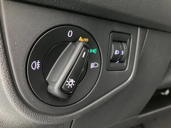 VOLKSWAGEN Polo (2024) — foto 17 van 36