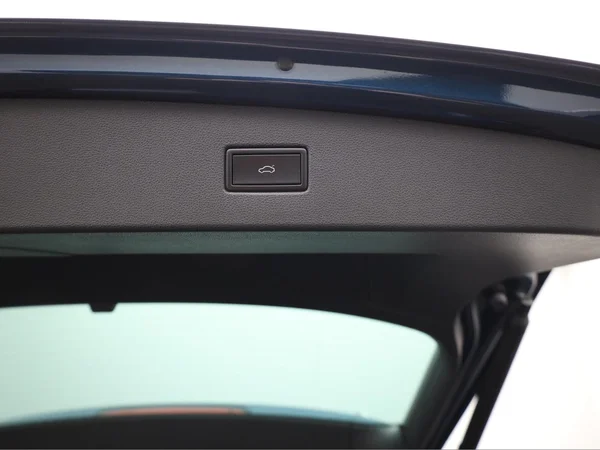VOLKSWAGEN Tiguan (2021) — foto 3 van 20