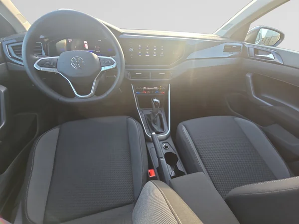 VOLKSWAGEN Polo (2026) — foto 3 van 24