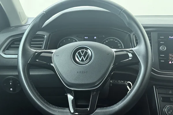 Volkswagen T-Roc (2022) — foto 2 van 19