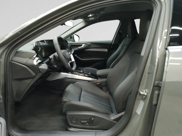 AUDI A5 Avant (2024) — foto 9 van 15