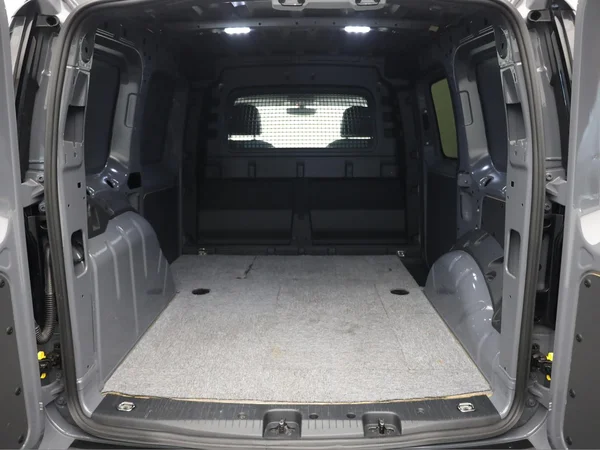 VOLKSWAGEN Caddy Cargo (2023) — foto 17 van 17