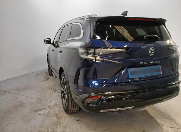 Renault Espace E-TECH (HEV) (2026) — foto 2 van 9
