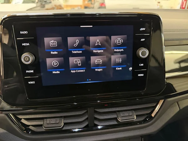 VOLKSWAGEN T-Roc (2026) — foto 5 van 24