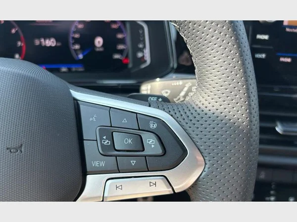 Volkswagen T-Roc (2025) — foto 14 van 29