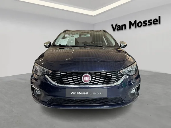 Fiat Tipo (2019) — foto 9 van 16