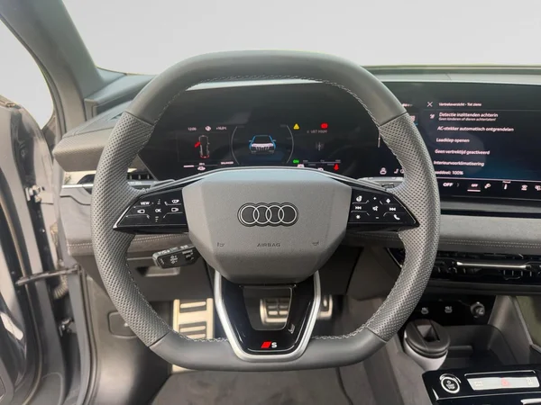 AUDI Q6 e-tron (2025) — foto 3 van 19