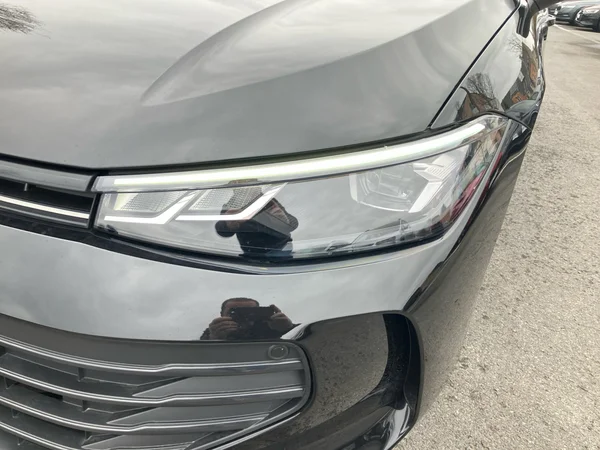 VOLKSWAGEN Passat SW (2024) — foto 6 van 25