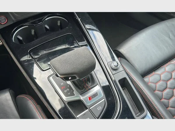 Audi RS4 Avant (2023) — foto 10 van 29
