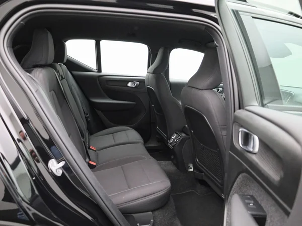 Volvo EX40 (2023) — foto 26 van 39