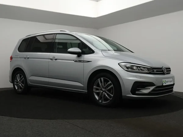 Volkswagen Touran (2022) — foto 24 van 29