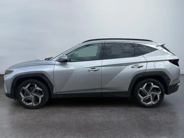 HYUNDAI Tucson (2023) — foto 25 van 30