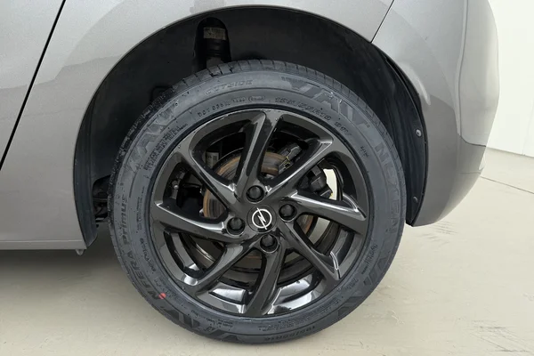 Opel Corsa (2020) — foto 15 van 18